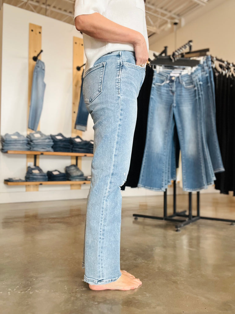 Vervet High Rise Ankle Straight