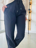Essential Athleisure Joggers: Black