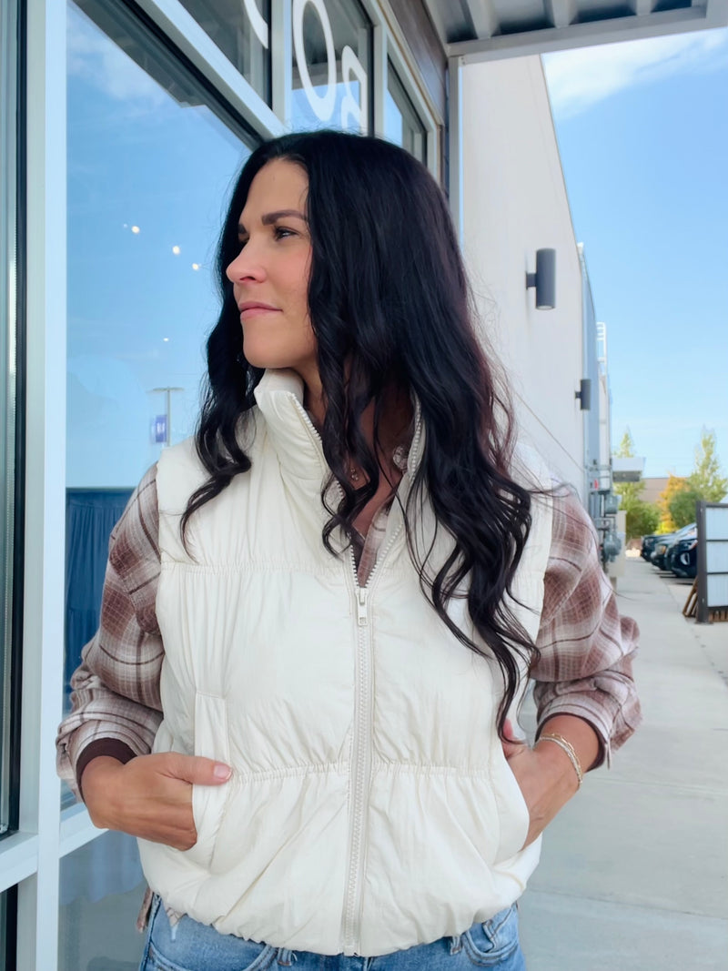 Cropped Puffer Vest - Ivory