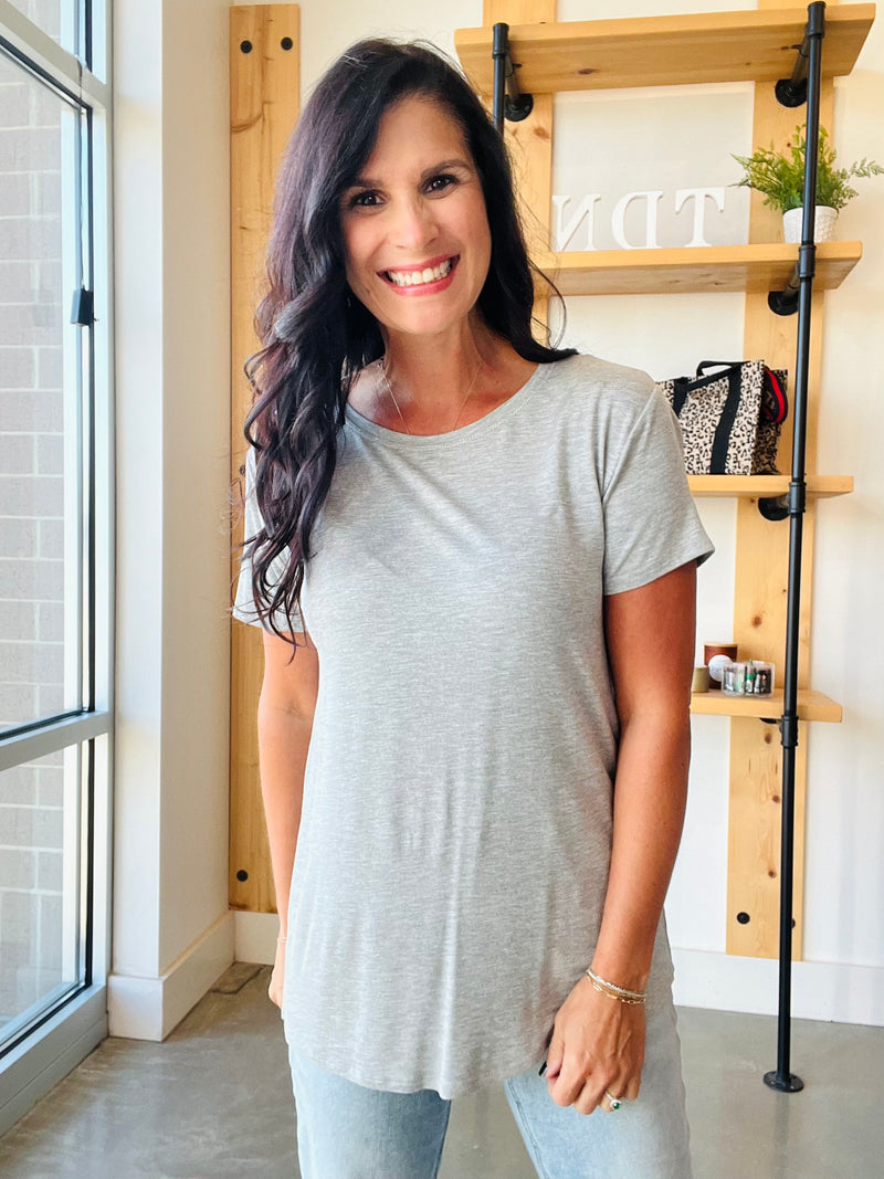 Short Sleeve High-Low Top in Heather Grey