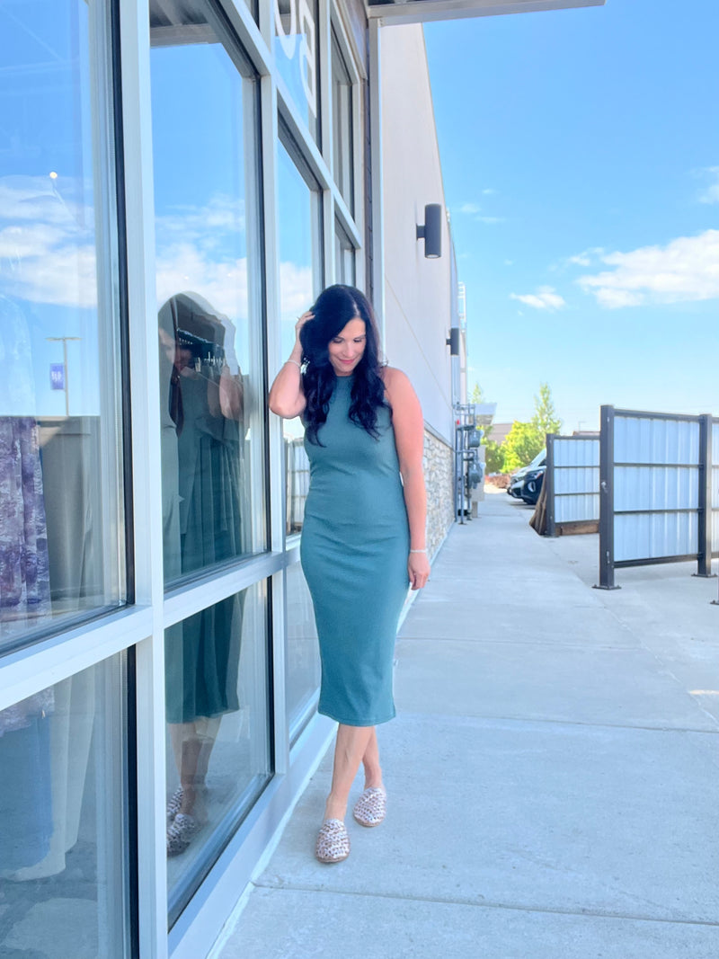 Sleeveless Midi Dress in Dark Green