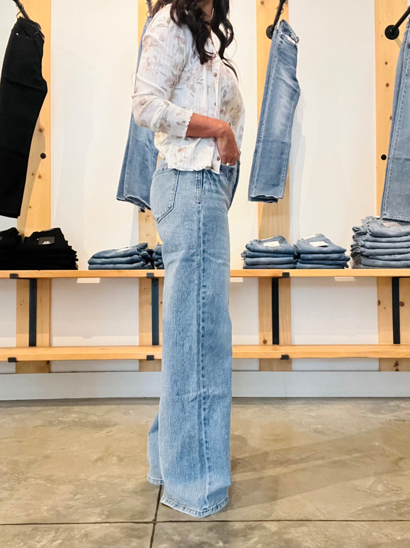Vervet Super High Rise 90's Wide Leg Jeans