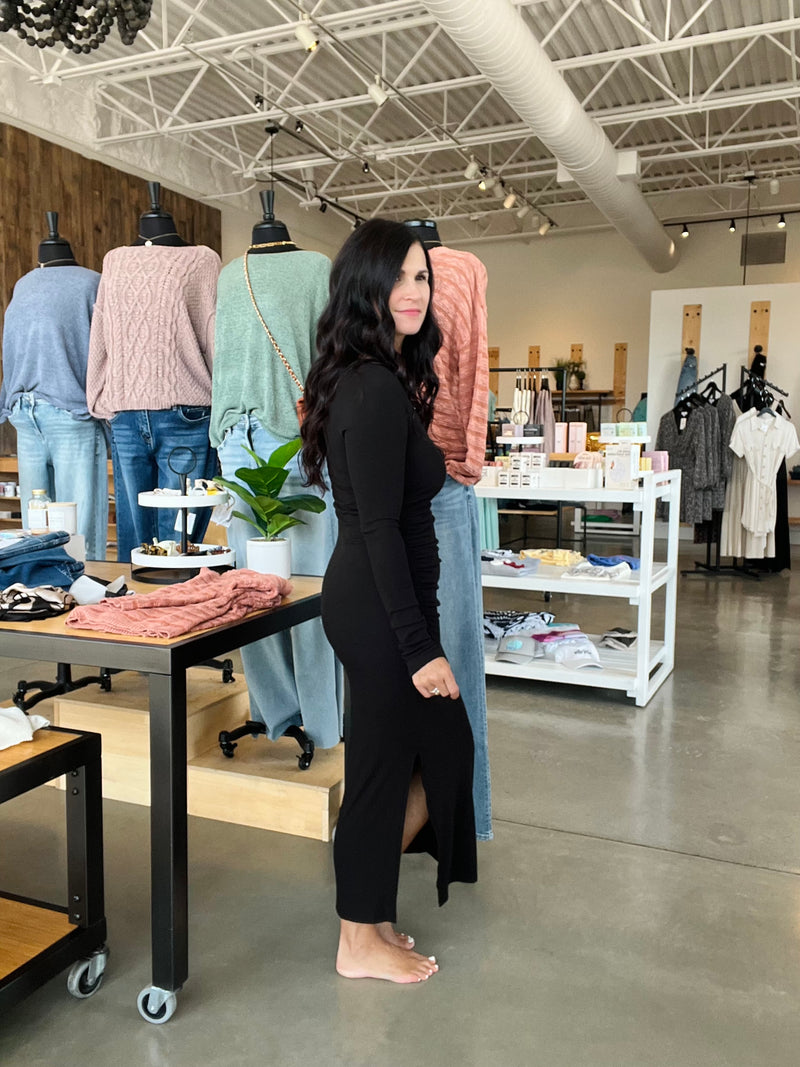 Ribbed Side Ruched Slit Midi Dress